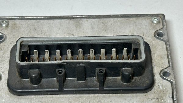 01-02 CARAVAN/VOYAGER MULTIFUNCTION  MODUDLE WITH IPM FUSE BOX RELAY 04869000AJ - Image 3