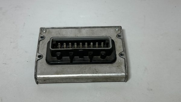 01-02 CARAVAN/VOYAGER MULTIFUNCTION  MODUDLE WITH IPM FUSE BOX RELAY 04869000AJ