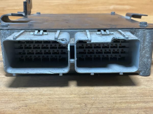 01 DODGE CARAVAN TOWN & COUNTRY  ECM ECU ENGINE CONTROL MODULE 4727402AK - Image 5
