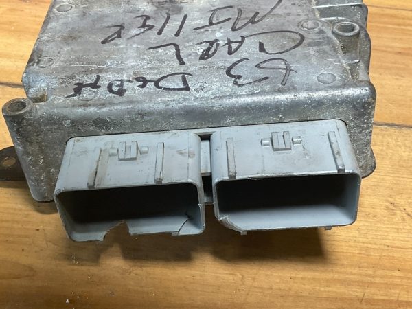 01 DODGE CARAVAN TOWN & COUNTRY  ECM ECU ENGINE CONTROL MODULE 4727402AK - Image 6