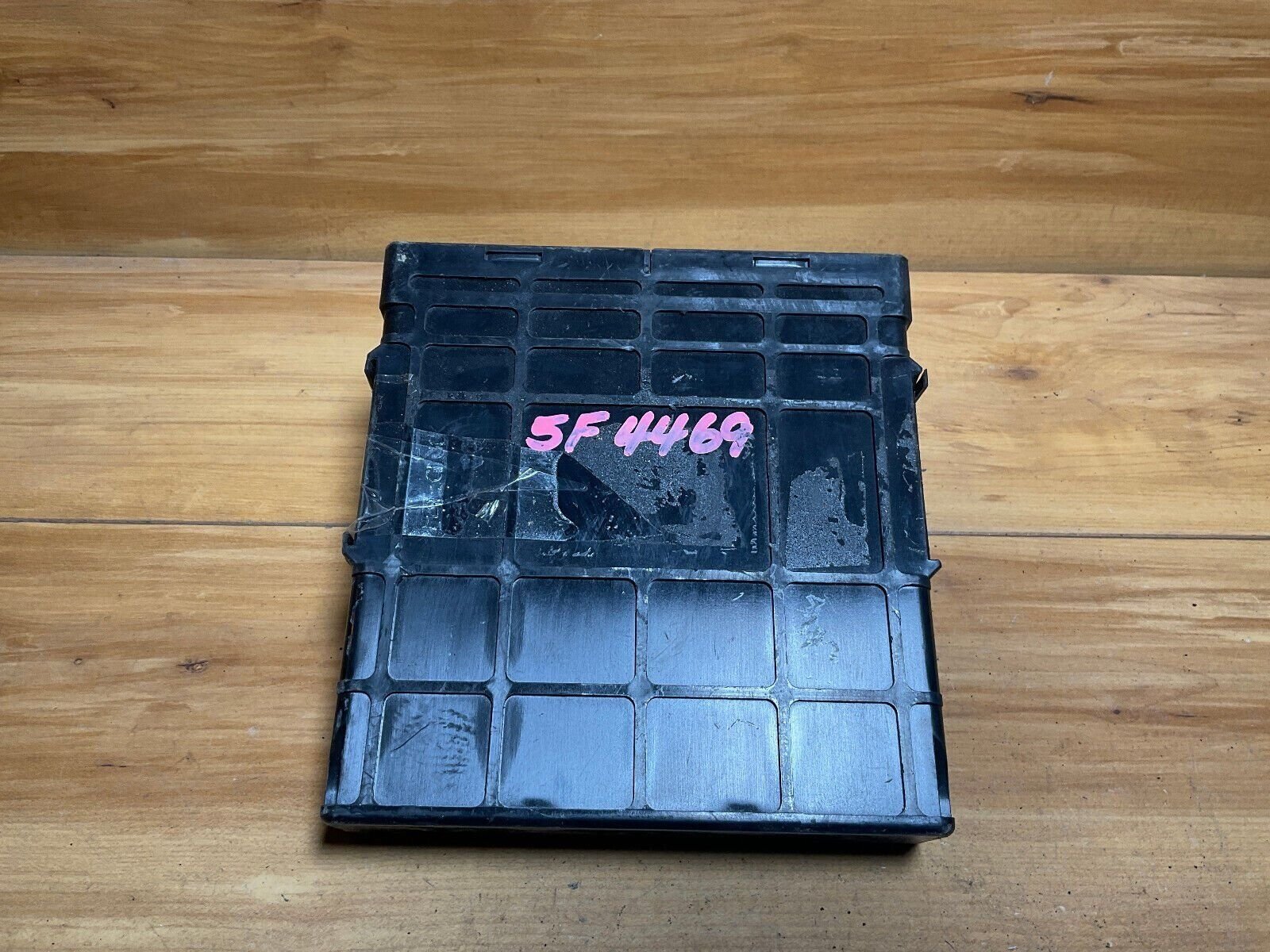 04 Sebring Stratus Cpe 2.4L AT Engine Control ECU MN132959 Module - Image 4