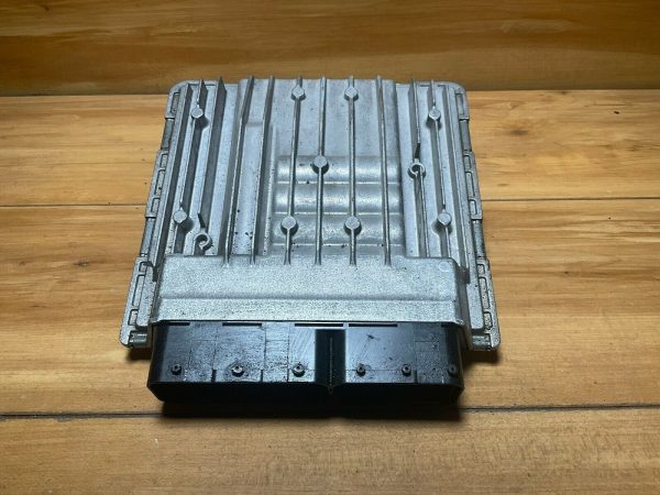 07-10 BMW E90 E91 ENGINE CONTROL MODULE 7 583 468 ECM