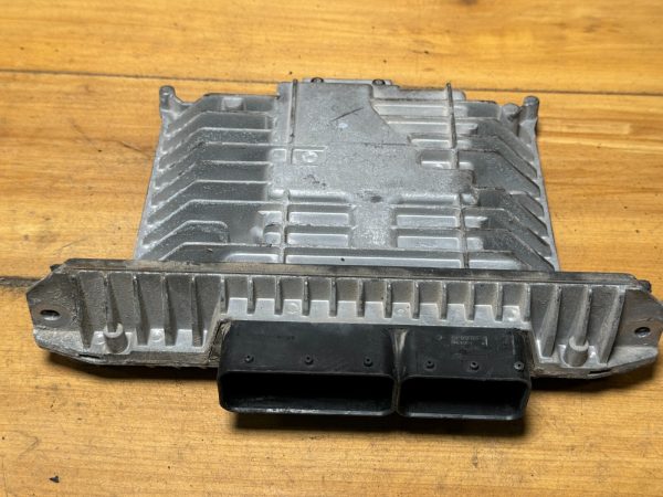 09-10 FORD F250 F350 SD 6.4L Engine Control Unit Fomoco SCT6 8C3A-12A650-ECG