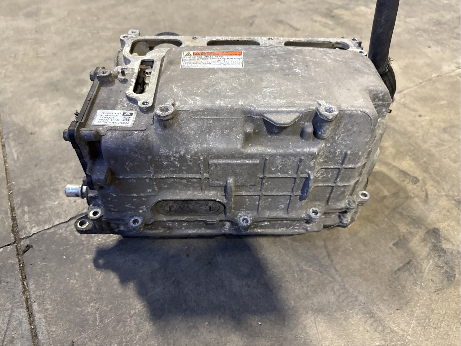 10-11  2010-2011 Toyota Prius HYBRID DC POWER Inverter /Converter  G9200-47141 - Image 3