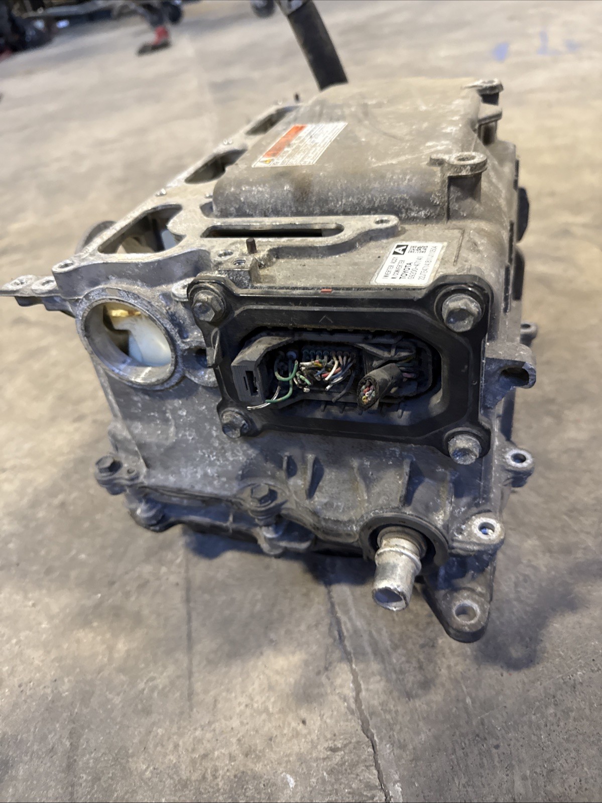 10-11  2010-2011 Toyota Prius HYBRID DC POWER Inverter /Converter  G9200-47141 - Image 6