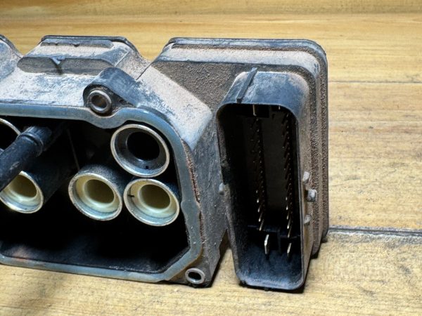 11 Ford F350 F250 SD ABS Pump Anti Lock Brake Module BC34-2C346-AG - Image 5