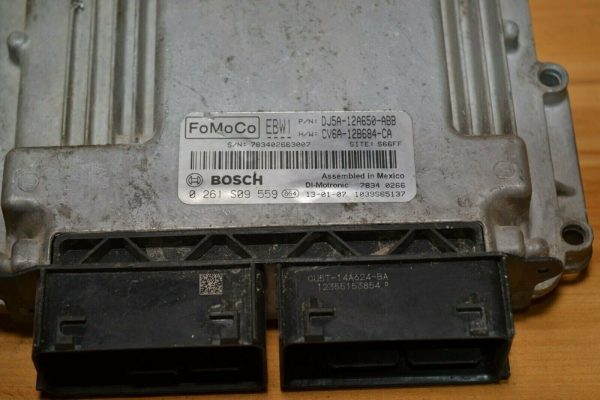13 14 15 Ford Escape  #988 Engine Computer ECM ECU P/N: DJ5A-12A650-ABB - Image 3