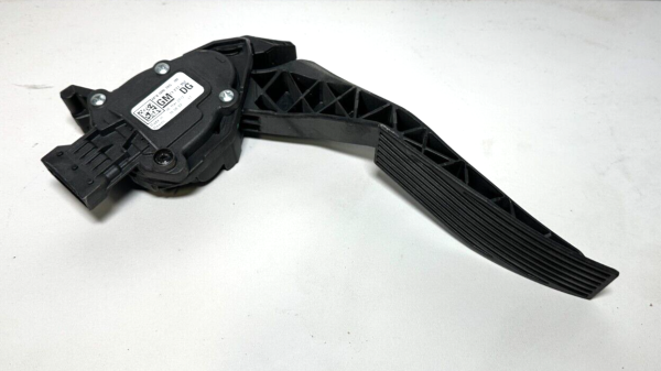 13237352 AC Delco Accelerator Pedal Position Sensor for Chevy Chevrolet Impala