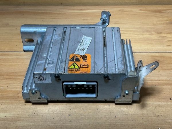 14 15 16 17 18 19 20 SILVERADO YUKON TAHOE POWER MODULE AC DC ACCESSORY 23217954