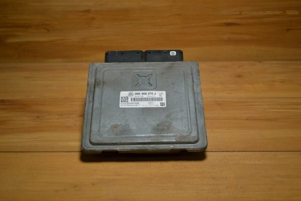 14 PASSAT BEETLE 06K 906 070 J COMPUTER BRAIN ENGINE CONTROL ECU MODULE K9336 - Image 3