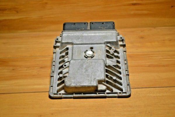14 PASSAT BEETLE 06K 906 070 J COMPUTER BRAIN ENGINE CONTROL ECU MODULE K9336