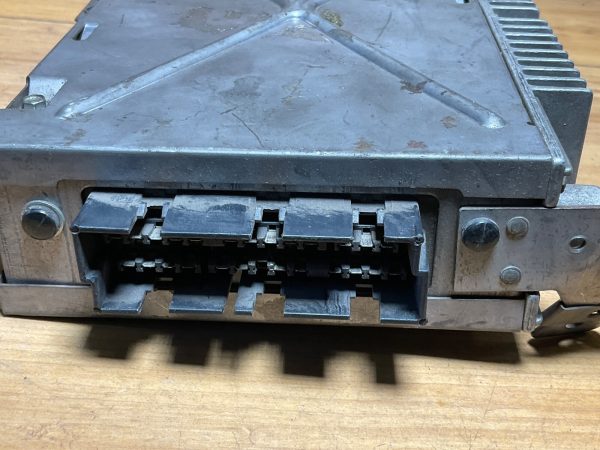 1976-1977 Cadillac Engine Computer Module ECM ECU OEM 1612305 - Image 5