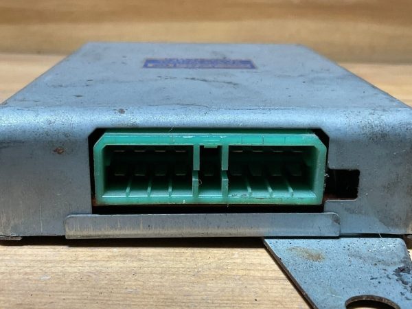 1981 Toyota Celica Emission Control Module 89550-14340 - Image 4