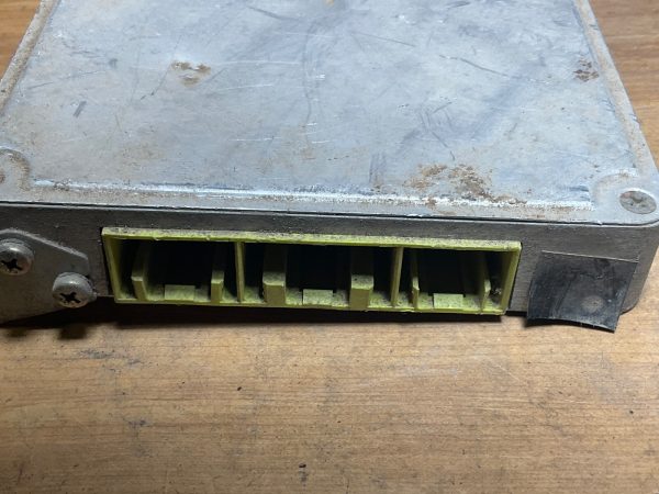 1985 Toyota Celica Engine Computer Module ECM ECU OEM 89661-35010 - Image 3