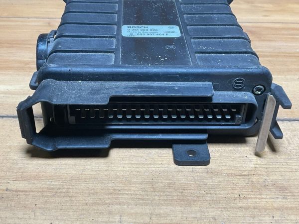 1990 91 VOLKSWAGEN JETTA OEM ENGINE COMPUTER BOX 0 261 200 228 - Image 4