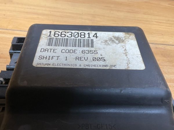 1990's Saturn ECM (Engine Control Module)  6355 P/N: 16630814 - Image 3