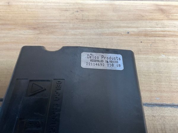 1991 1992 Cadillac Allante Suspension Control Module 22114692 - Image 3