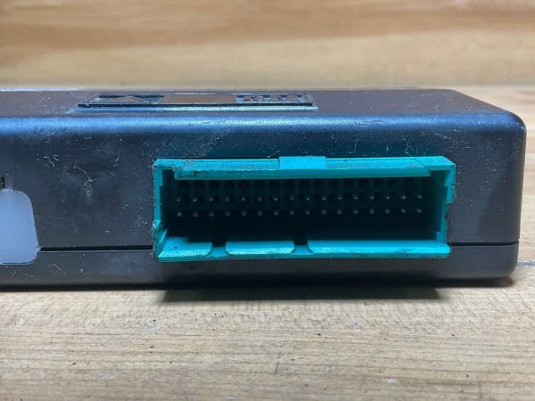 1991 1992 Cadillac Allante Suspension Control Module 22114692 - Image 4