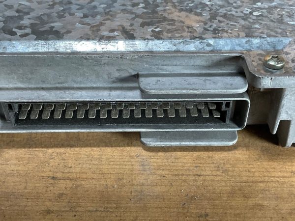 1991-93 VOLVO 940 Chassis Control Module Unit S101560102B  3531658 - Image 5