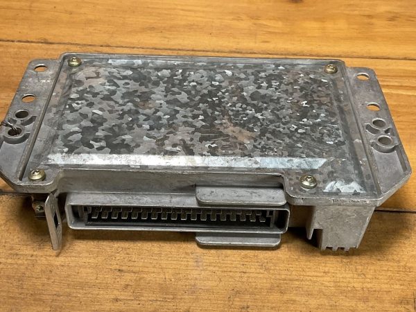 1991-93 VOLVO 940 Chassis Control Module Unit S101560102B  3531658 - Image 6