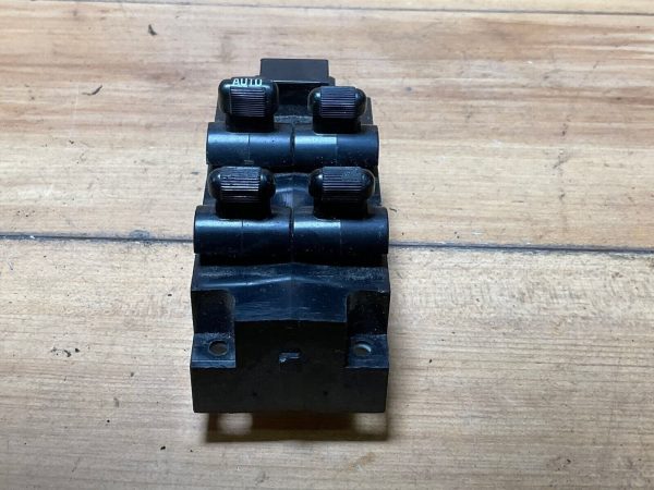 1992 - 1995 CADILLAC SEVILLE MASTER POWER WINDOW SWITCH CONTROL  3530528 OEM