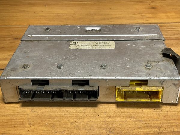 1992-93 Oldsmobile Achieva Engine Computer Module ECM ECU 01228706 - Image 6