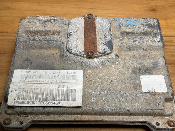 1994-1995 Pontiac Grand  Prix  Engine Computer Module ECM ECU OEM 16196397