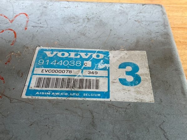 1994 Volvo 960 Transmission Control Module Unit  TCM 9144038 C - Image 3