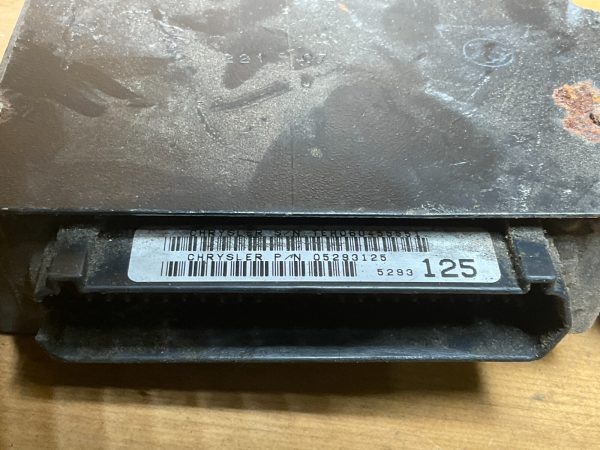 1995 Dodge Neon Engine  Computer Module ECM ECU OEM 05293125 - Image 3