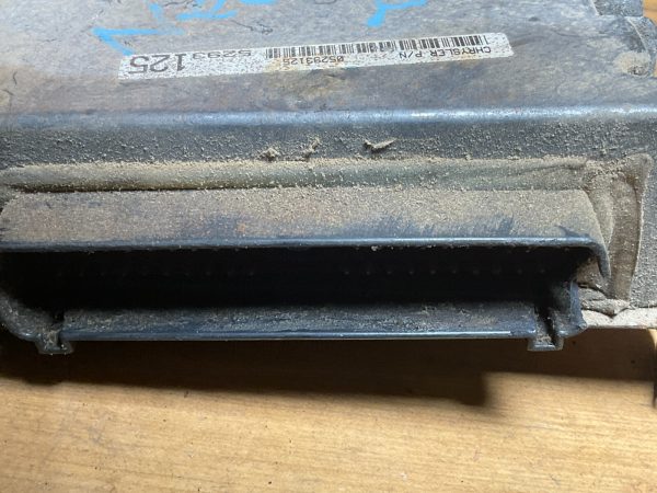 1995 Dodge Neon Engine  Computer Module ECM ECU OEM 05293125 - Image 5