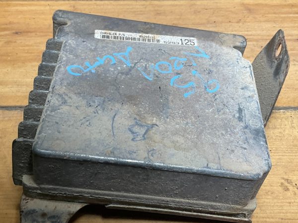 1995 Dodge Neon Engine  Computer Module ECM ECU OEM 05293125 - Image 6