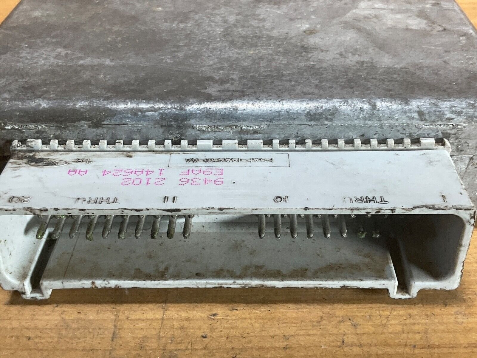 1995 Lincoln Mark 4 6L engine computer module ECM ECU OEM F5LF-12A650-AB