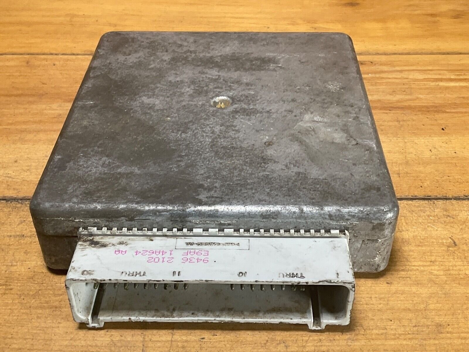 1995 Lincoln Mark 4 6L engine computer module ECM ECU OEM F5LF-12A650-AB