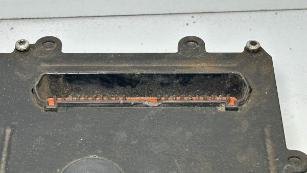 1996 CHRYSLER TOWN AND COUNTRY TRANSMISSION CONTROL COMPUTER 04686739 - Image 3