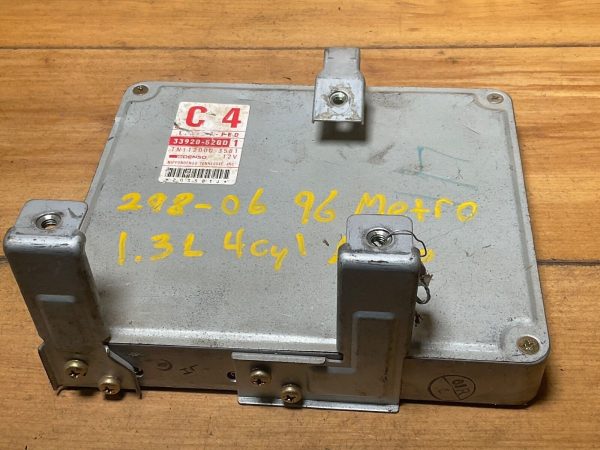 1996 Geo Metro Swift 1.3 Engine Computer Module ECM ECU 33920-52gd