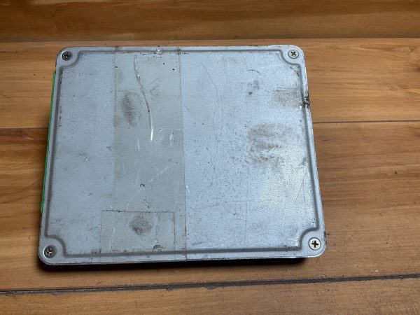 1996 Suzuki Esteem Engine Control Unit ECU 33920-61G10 Module - Image 4