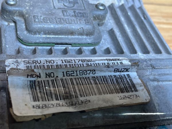 1997-1998 Chevrolet Lumina Engine Computer Module  ECM ECU OEM 16218070 BWZK - Image 4