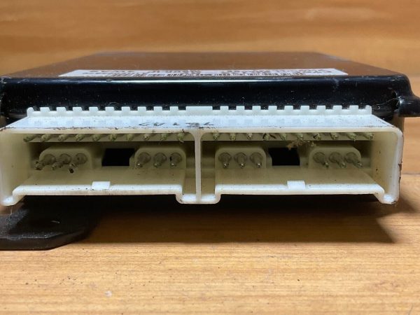1997-1998 Ford Expedition Suspension Control Module F75F-3C142-BE - Image 4