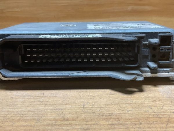 1997-98 Cadillac Catera Transmission Computer Module TCM 0 260 002 404 - Image 4