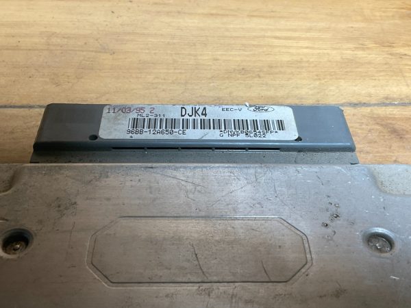 1997 Ford Taurus ECM ECU F7DF-12A650-EB engine computer module Springfield MO
