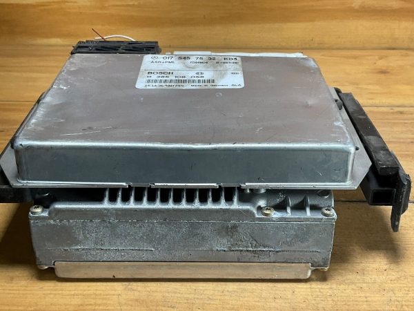 1998-1999 Mercedes Benz Engine Computer pack A 024 545 59 32, 017 545 75 32
