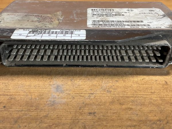 1998 - 2001 BMW 740i Engine Computer Module ECU ECM 0 260 002 520 - Image 4