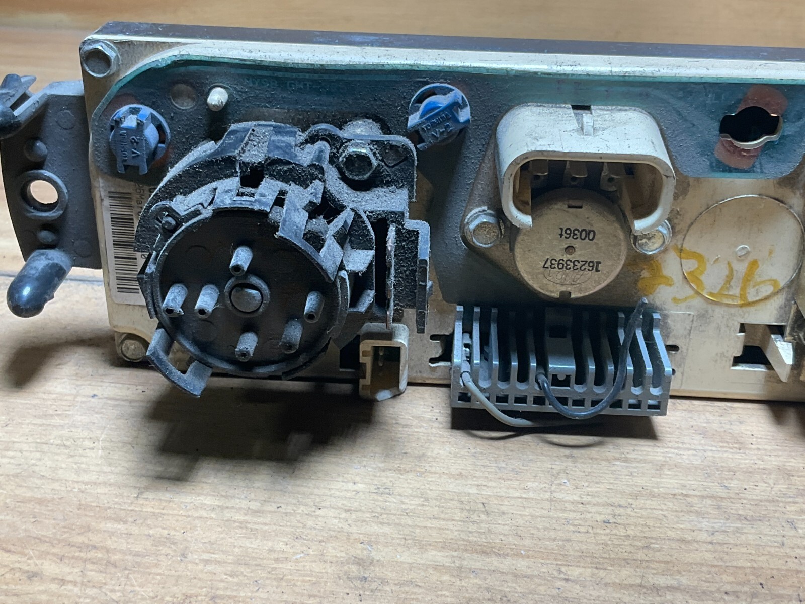 1998-2002 GMC Jimmy Climate Control Module 43-1312-a r-3 - Image 5