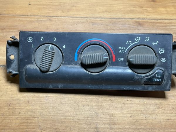 1998-2005 Chevrolet S10 Climate Control Temperature Module 16250535