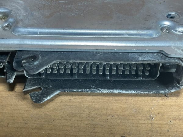 1998 Cadillac Catera Engine Computer Module ECUECM 0 260 002 563 - Image 5