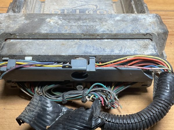 1999-2000 Chevrolet Silverado Engine Computer Module ECM ECU OEM 09354896 CWAF - Image 3