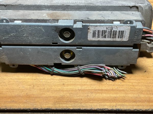1999-2000 Chevrolet Silverado Engine Computer Module ECM ECU OEM 09354896 DBLK - Image 3
