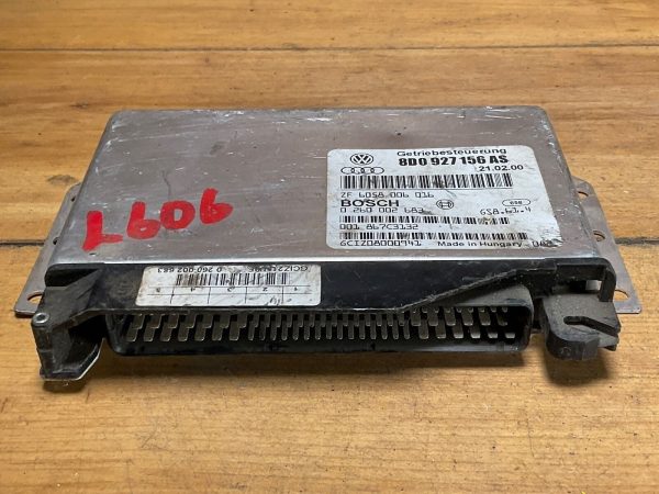 1999-2002 AUDI A4 VW Transmission Control Module  0 260 002 683