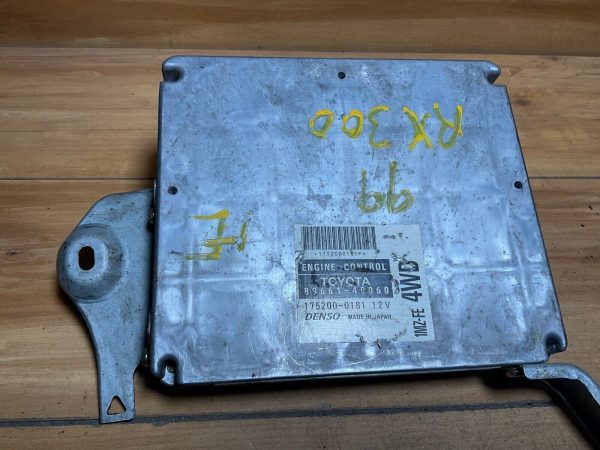1999 Lexus RX300 AWD 4WD ECU Engine Control Module Computer 89661-48060