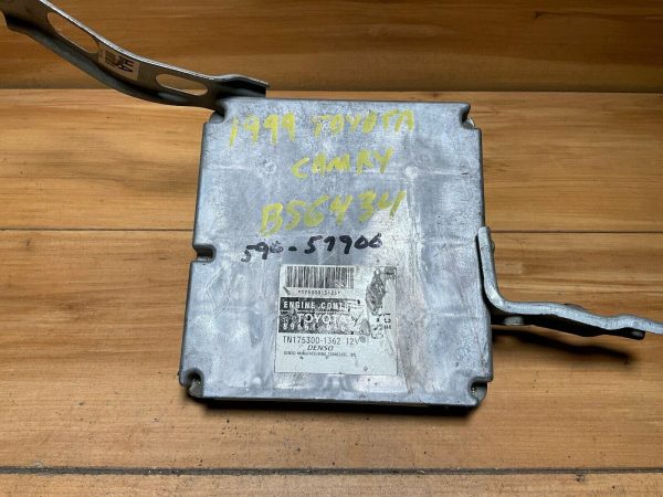 1999 Toyota Camry Solara A/T Engine Control Module Ecu Ecm Pcu Pcm  89661-06690